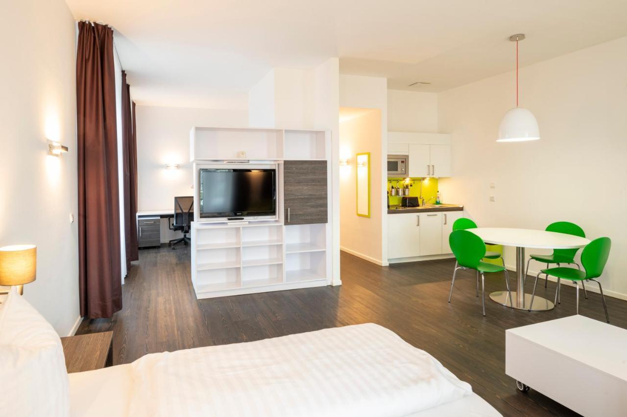 Boardinghaus Weinberg Campus Aparthotel Halle  Bagian luar foto