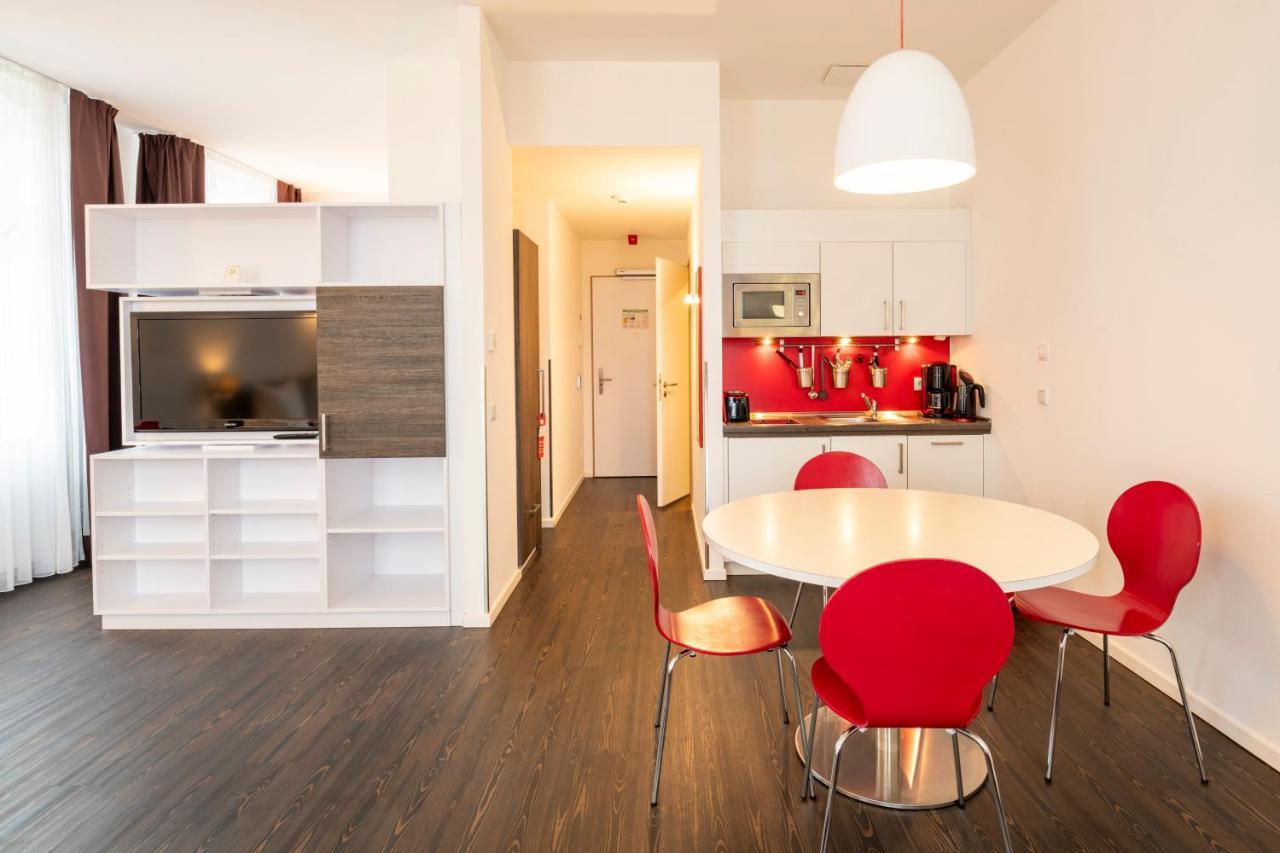 Boardinghaus Weinberg Campus Aparthotel Halle  Bagian luar foto