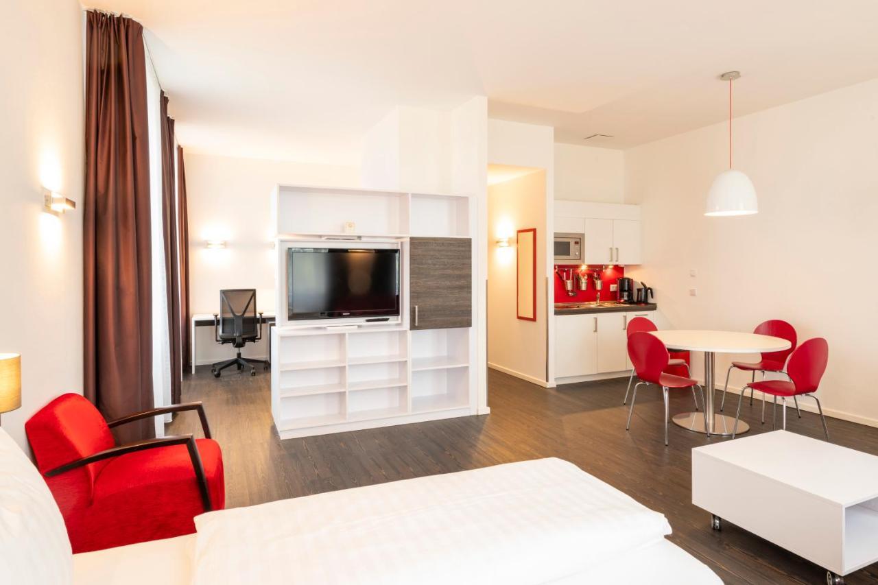 Boardinghaus Weinberg Campus Aparthotel Halle  Bagian luar foto