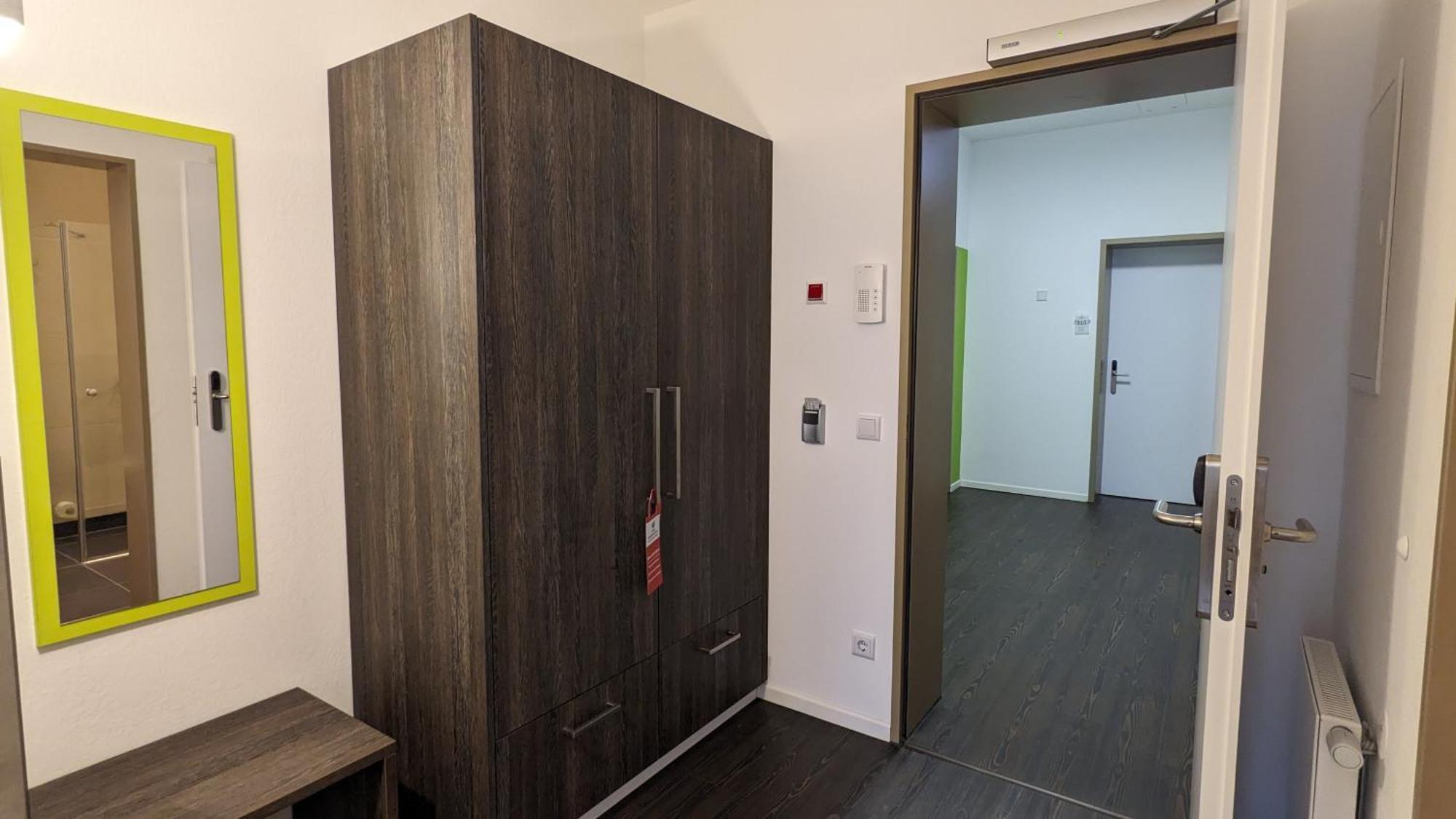 Boardinghaus Weinberg Campus Aparthotel Halle  Bagian luar foto