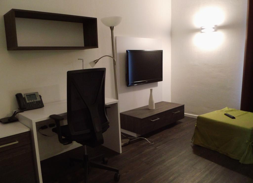 Boardinghaus Weinberg Campus Aparthotel Halle  Bagian luar foto